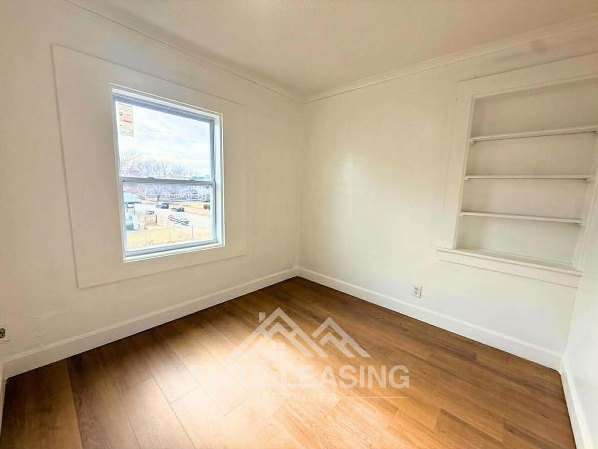 Photo - 1438 SW Van Buren St Unit 2