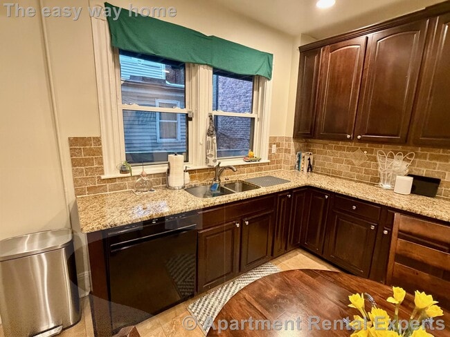 Photo - 18 Homer St Unit #2