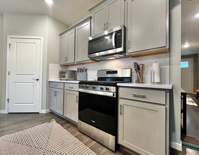 Photo - Gorgeous 4-Bed 2-Bath home Fort Collins, CO!