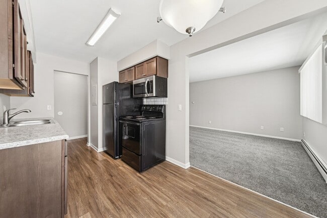 Photo - Williamsburg Apartments