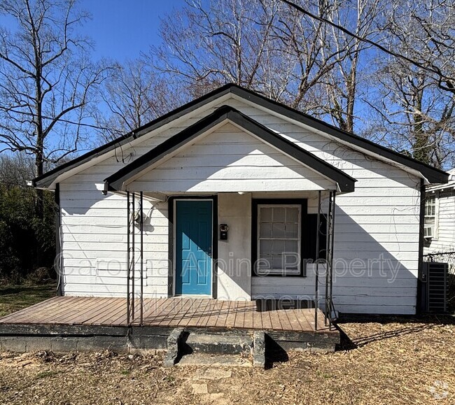 Building Photo - 523 S Maple St Rental