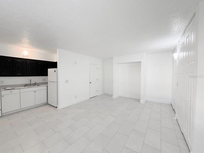 Photo - 3301 58th Ave S Unidad 307
