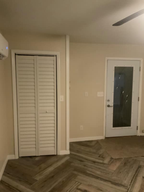 Photo - 437 NW Desoto St