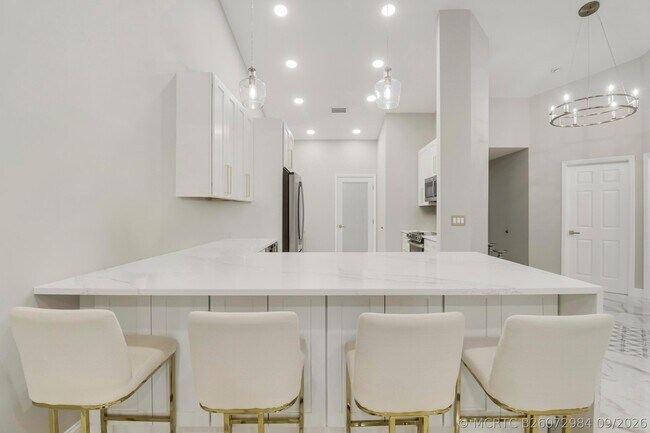 Photo - 1143 Duncan Cir Unit 202