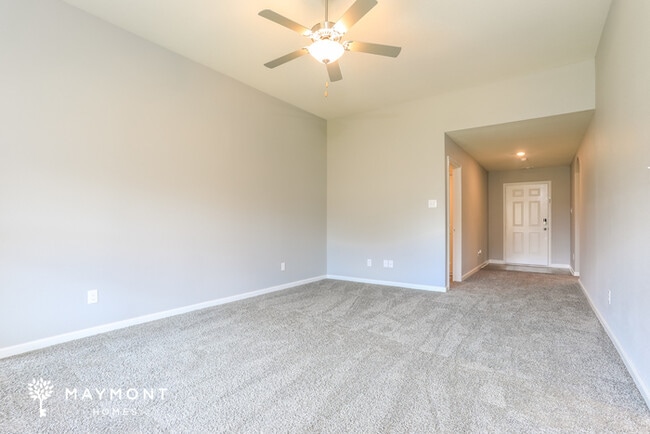833 Mallorie Ln