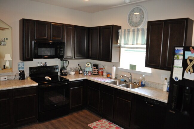 Photo - 3 Bedroom 2 Bath in Schooner Landing