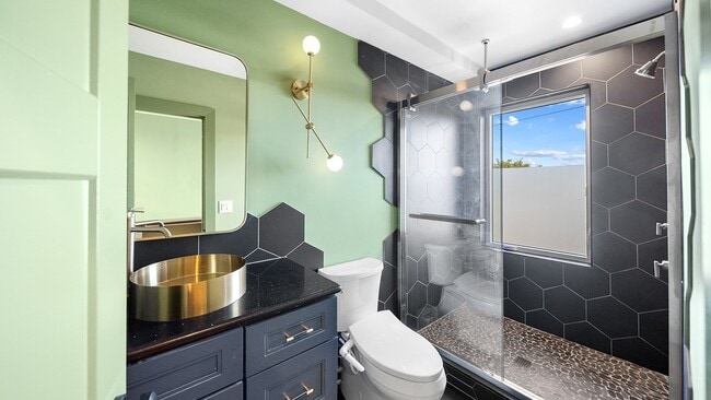 Photo - 1852 N Marshall St