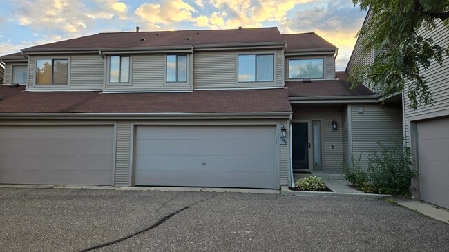 Building Photo - 708 Preston Ct Rental