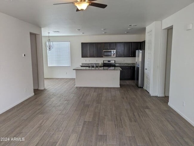 Photo - 820 W Nova Pl