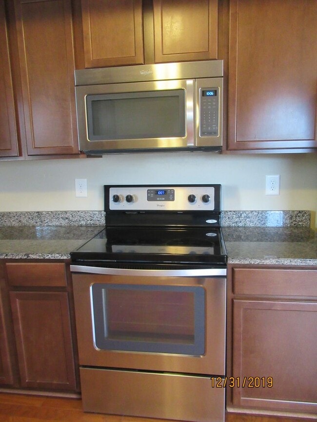 Photo - 220 Roudabush Dr NW