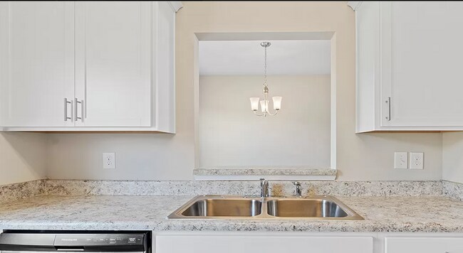 Photo - Like-new 3 bedroom 2.5 bathroom townhome in Reedy Fork & Settlers Landing North of Greensboro wi...