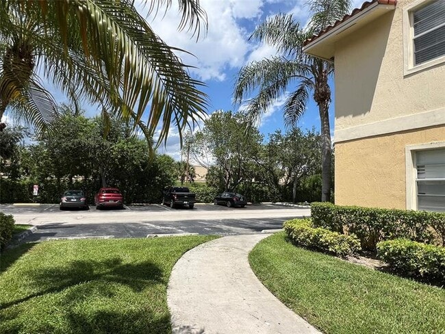 Photo - 1241 SW 46th Ave Unit 1008