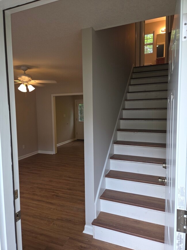 Photo - 3929 Acorn Dr