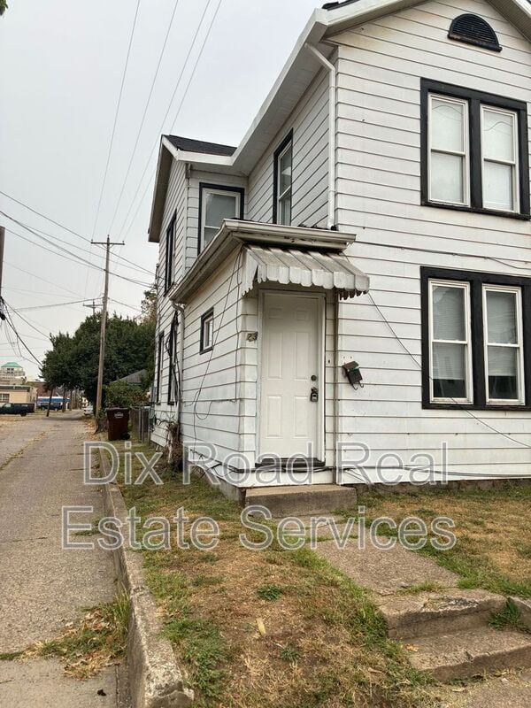 Building Photo - 23 N 10th St Rental