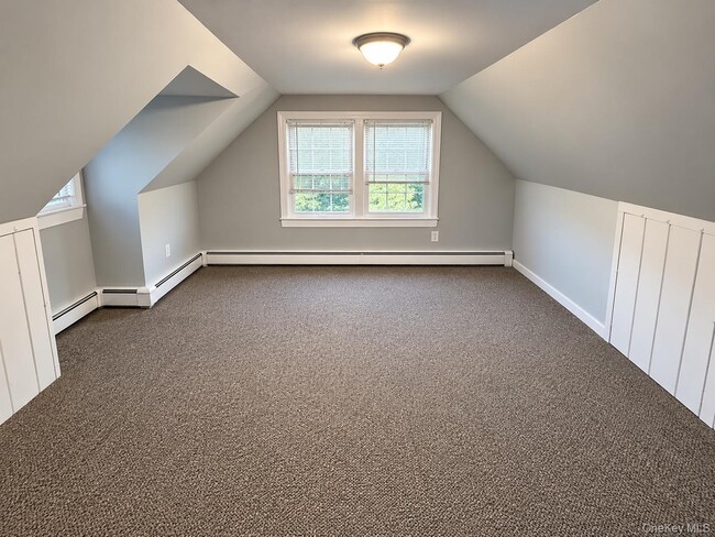 Photo - 13 Spackenkill Rd