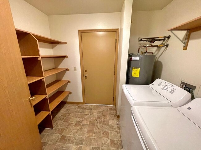 Photo - Stone Creek Apartments