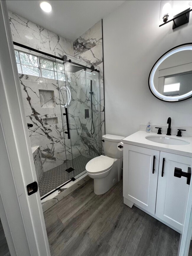 Photo - 13714 Hillingdale Ln