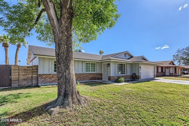 Photo - 1991 E Carson Dr