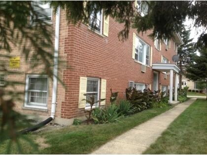 Photo - 122 E North Ave