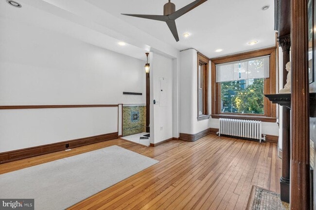 Photo - 19 R St NW