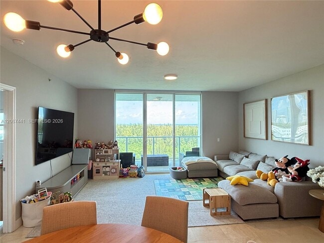 Photo - 15051 Royal Oaks Ln