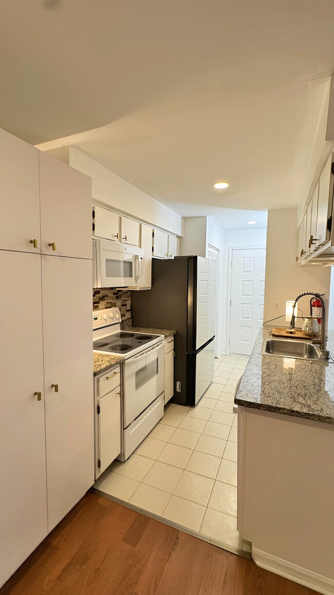 Photo - 25 Steeplechase Ct