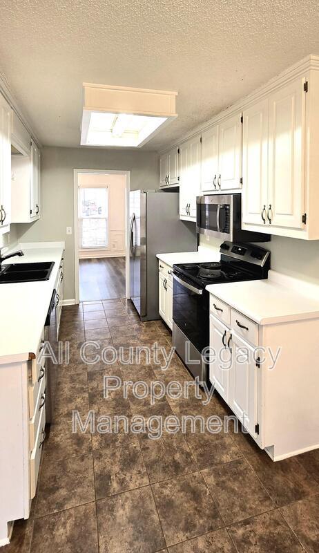 Photo - 2237 Alton Frank Way