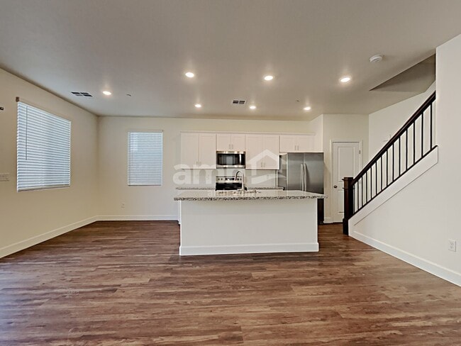 Photo - 326 Timber Kate Pl