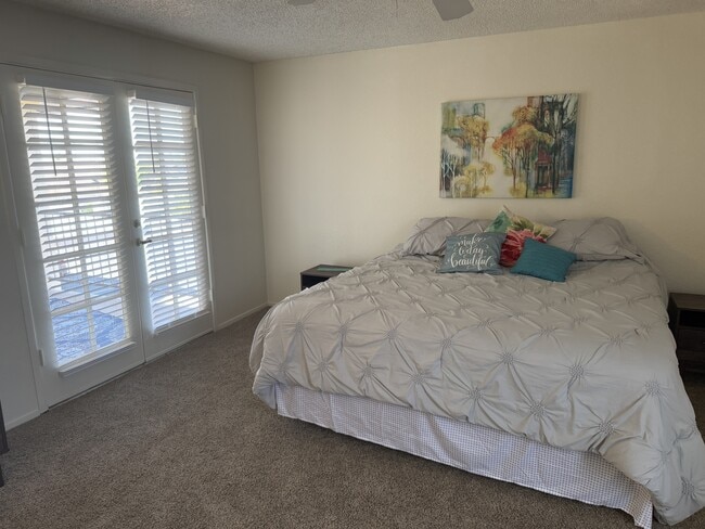 Photo - 5518 E Lindstrom Ln