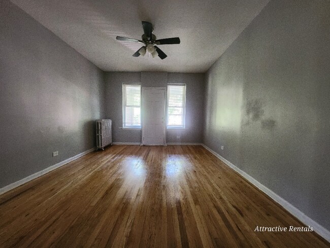 Building Photo - 6800 S Harper Ave Unit 2 Rental