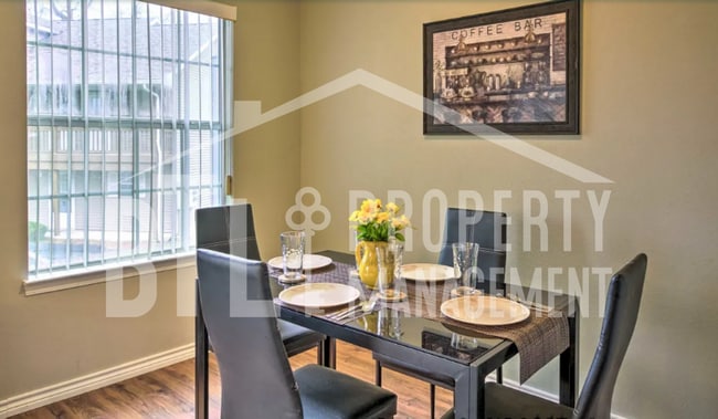 Photo - Great Walk-In Unit!