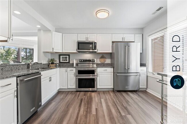 Photo - 206 Water Pointe Ct