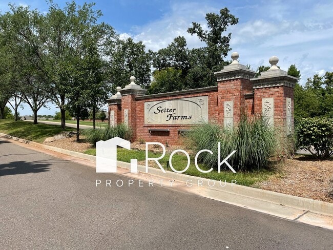 Photo - 3 Bedroom, 2 Bath, 2 Car Garage - SELF TOURS AVAILABLE SOON!