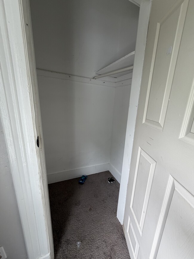 Photo - 21 Merwin St Unit Apartment 2 // 4Bed