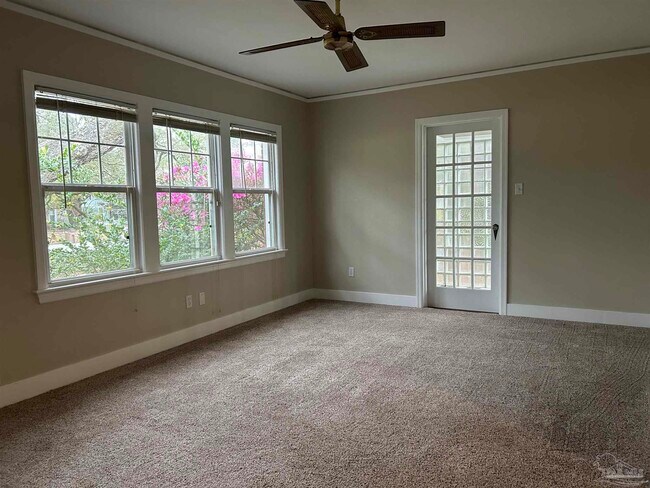 Photo - 1701 E Bobe St