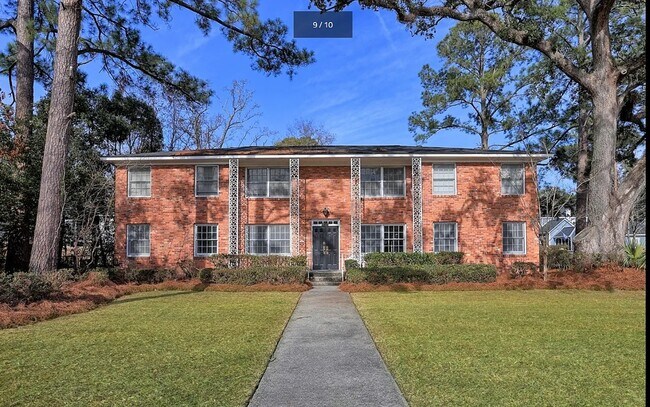 Photo - 236 E 60th St Unidad 4