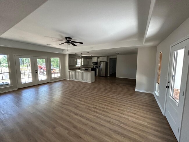 Photo - 10008 TX-321