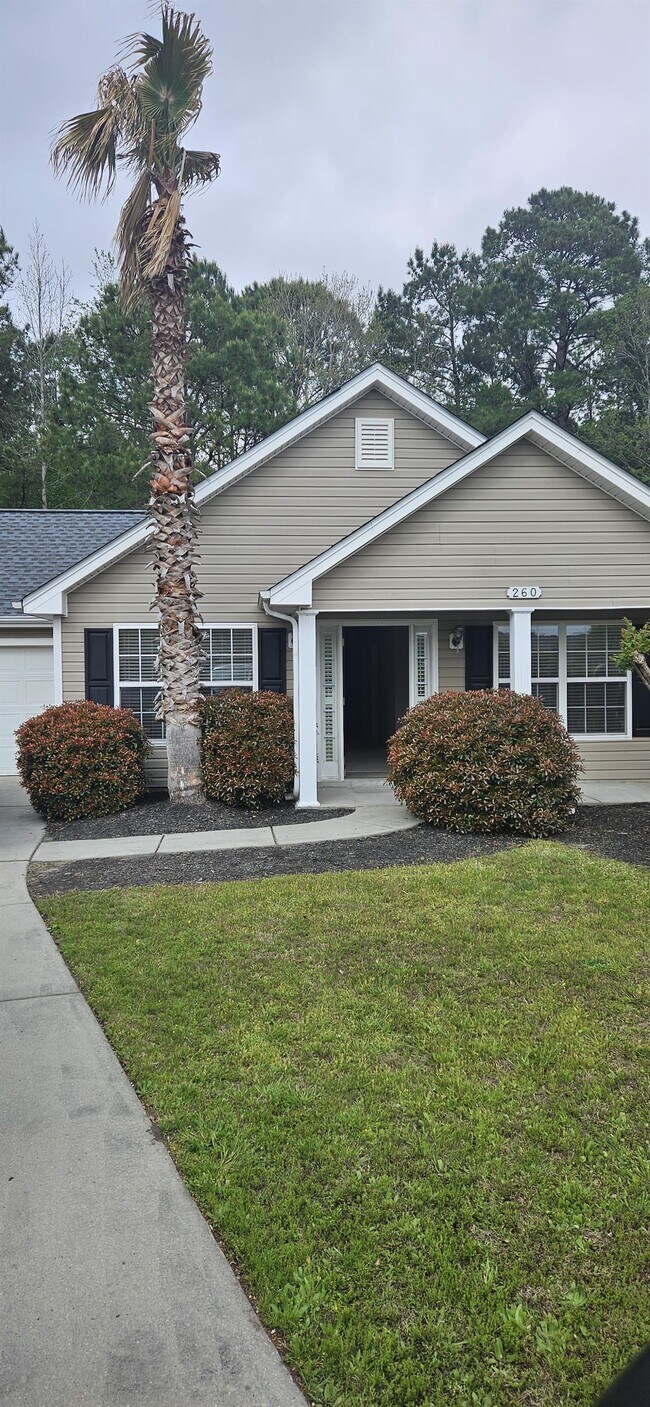 Photo - 260 Whitchurch St