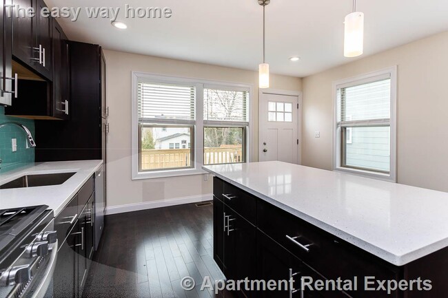 Photo - 478 Fulton St