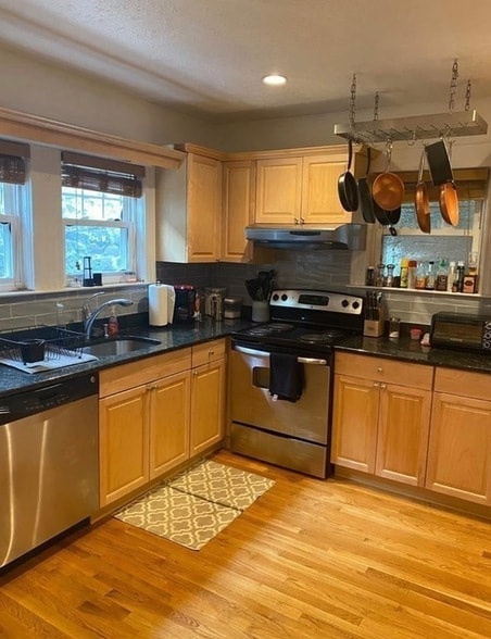 Building Photo - 89 Westbourne Terrace Unit 1