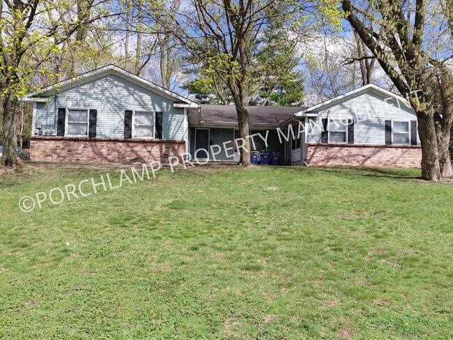 Photo - 3142 Kalamazoo Ave SE