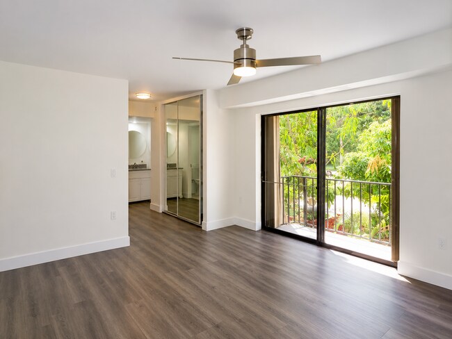 Photo - 1700 Embassy Dr Unit 708