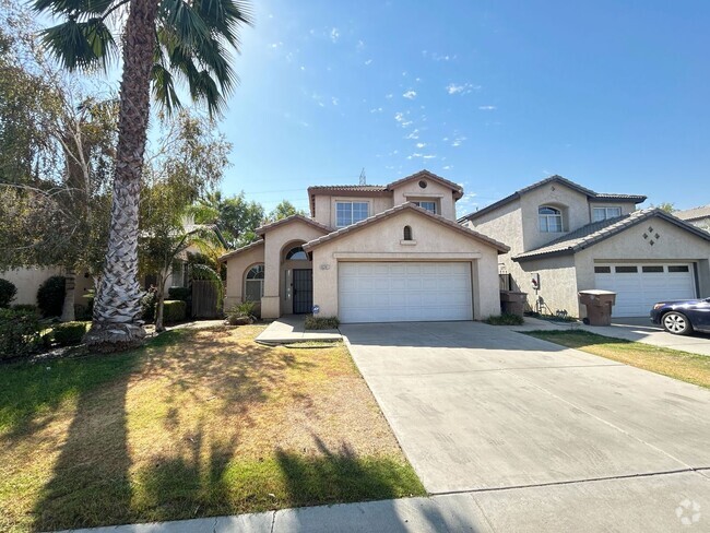 Building Photo - Cozy Home with Pool For Rent