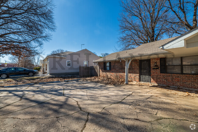 Building Photo - 1819 S Glendale St Rental