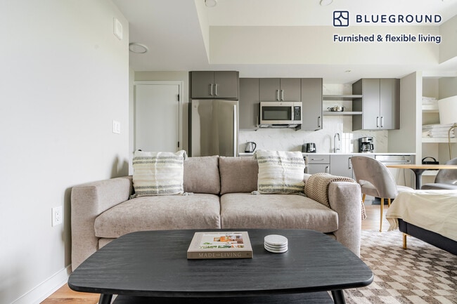 Photo - 3275 Washington Blvd Unidad FL6-ID1092