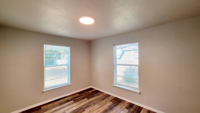 Photo - 1221 Stanford St