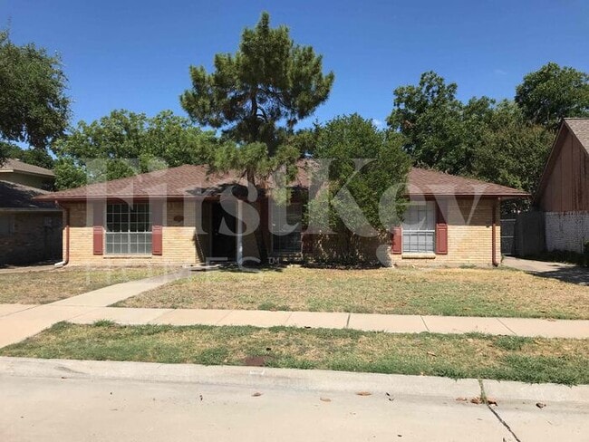 Building Photo - 4026 Cedar Creek Dr Rental