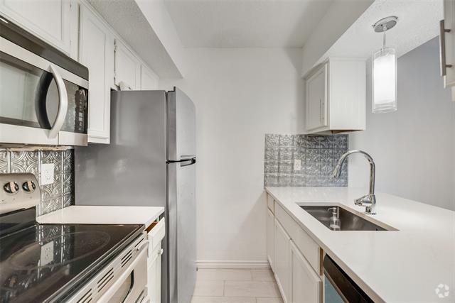Building Photo - 1810 N Garrett Ave Unit 119 Rental