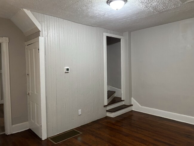 Photo - 307 S Kent St