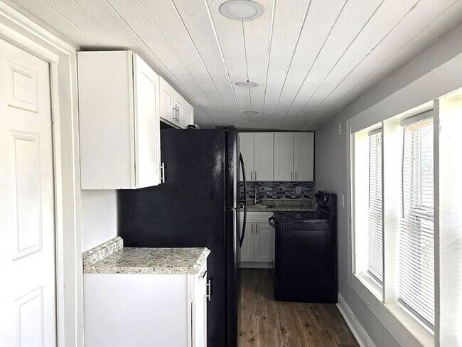 Photo - Cute 1 Bedroom Apartment In Eagle Lake